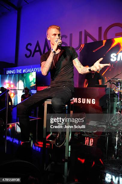 Mk Rapper 86 Machine Gun Kelly Album Listening Party Stock Photos, High-Res ...