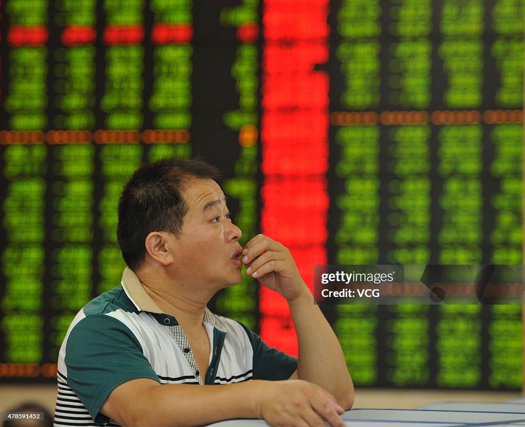 Chinese Stock Declines Sharply On Friday