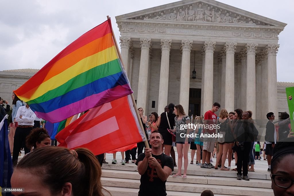 Hundreds gather outside US Supreme Court after marriage equality ruling