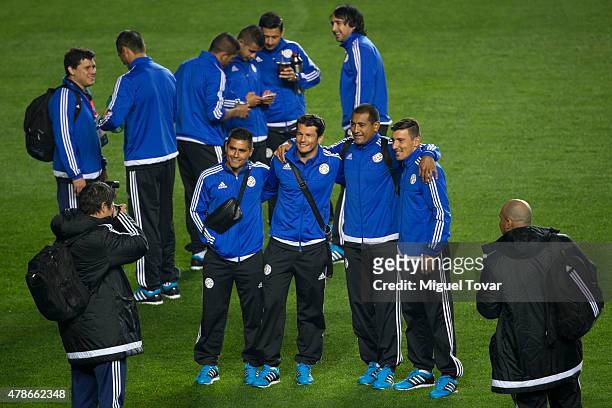 Players of Paraguay pose for a picture before a training session at Alcaldesa Ester Roa Rebolledo Municipal Stadium on June 26 2015 in Concepcion,...