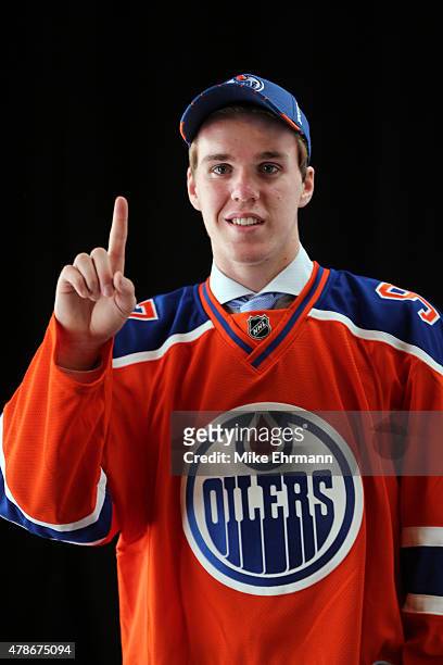 Edmonton Oilers select Connor McDavid first overall in NHL draft