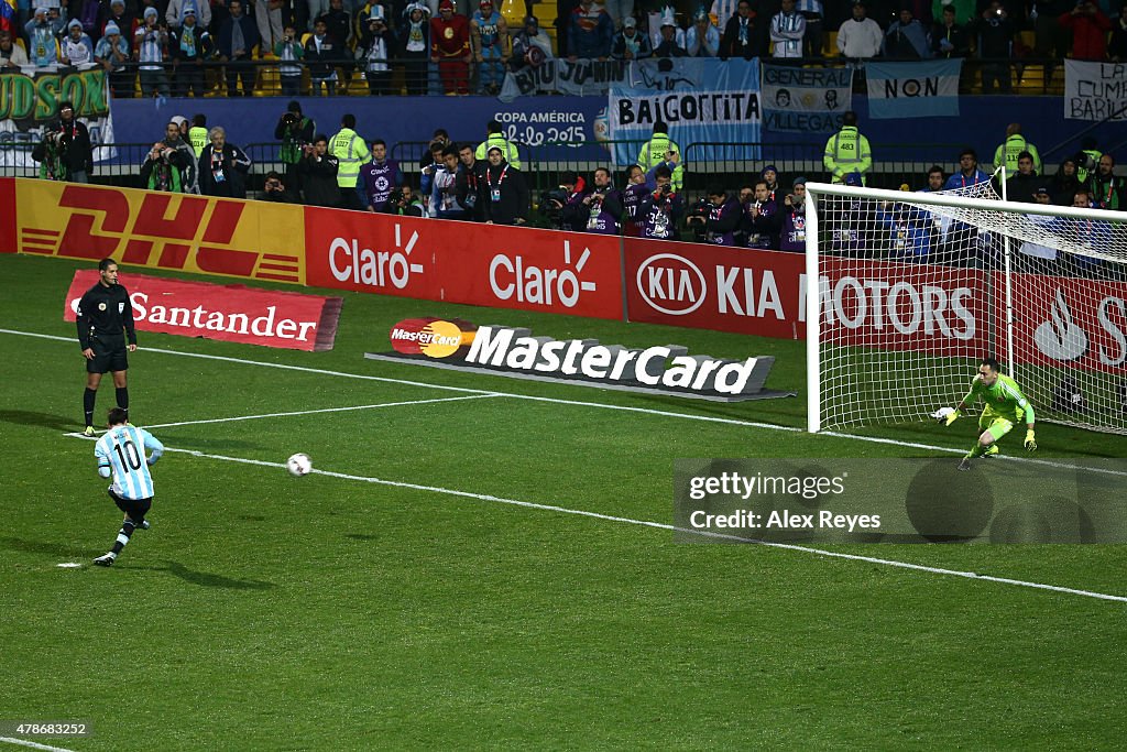 Argentina v Colombia: Quarter Final - 2015 Copa America Chile