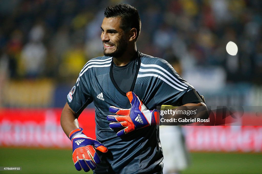 Argentina v Colombia: Quarter Final - 2015 Copa America Chile