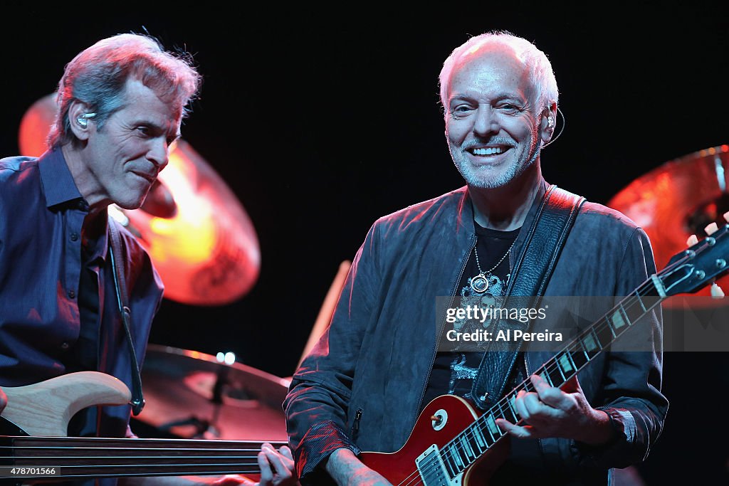 Peter Frampton In Concert - Morristown, New Jersey