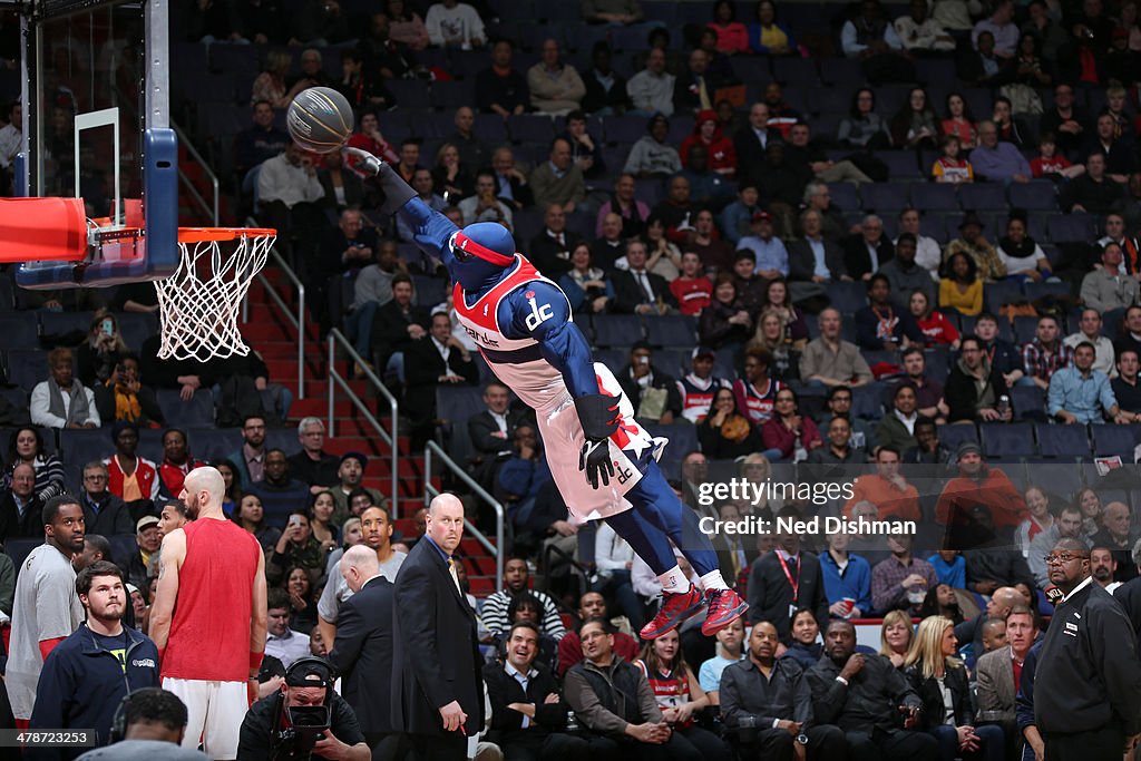 Utah Jazz v Washington Wizards