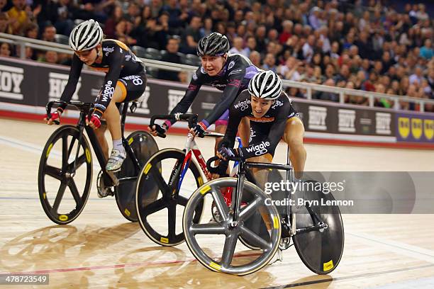 Dani King of Great Britain and the Wiggle Honda team collides with Katie Archibald of Pearl Izumi-Sports Tours International in the UCI Elimination...