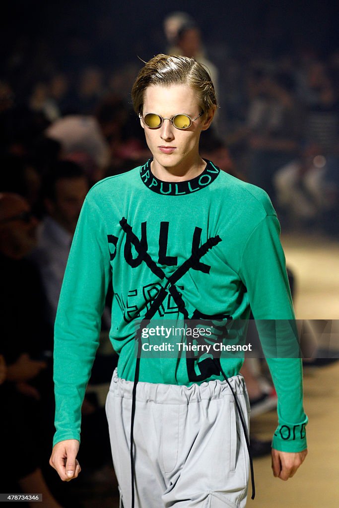 Kenzo : Runway - Paris Fashion Week - Menswear Spring/Summer 2016