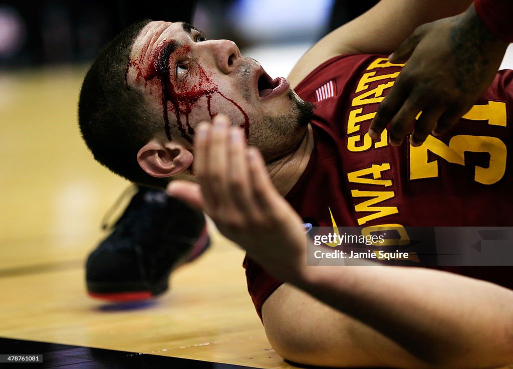 Iowa State Cyclones v Kansas Jayhawks