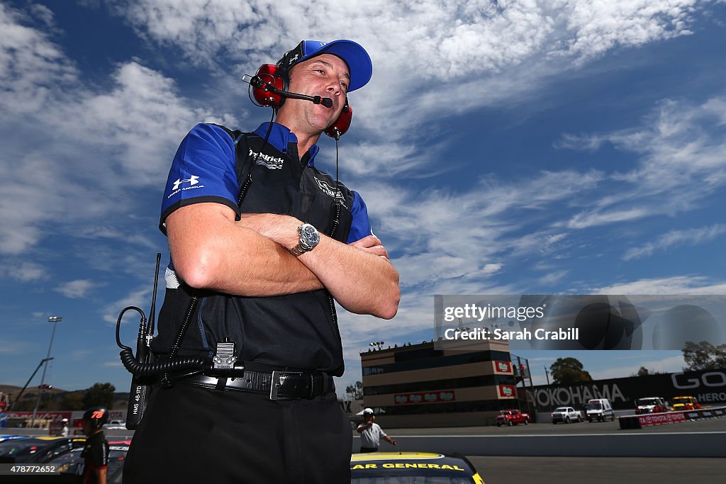 NASCAR Sprint Cup Series Toyota/Save Mart 350 - Qualifying