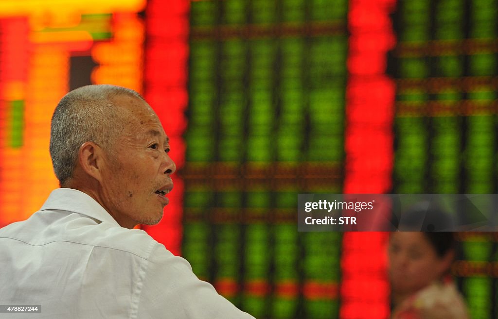 CHINA-ECONOMY-STOCKS