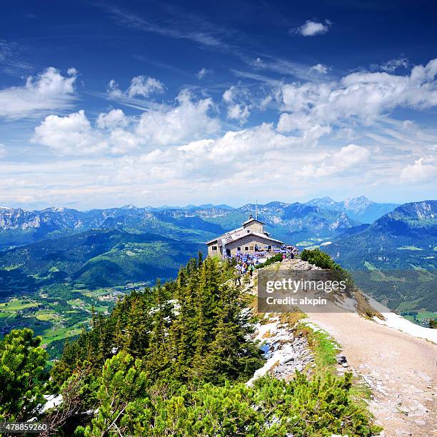 kehlsteinhaus - berchtesgaden alps stock-fotos und bilder