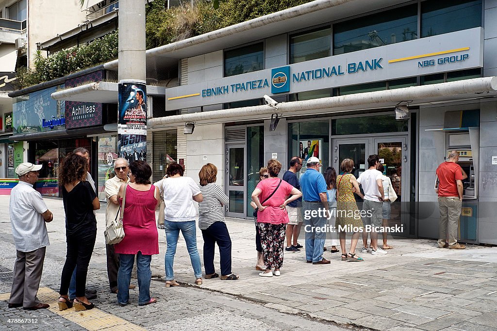 Greece Anxiously Awaits ECB Decision On Emergency Lending