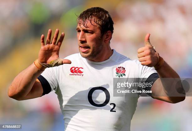 Chris Robshaw of England gestures during the RBS Six Nations match between Italy and England at the Stadio Olimpico on March 15, 2014 in Rome, Italy.