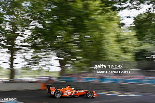 Simona de Silvestro of Switzerland racing in front of a large crowd at Battersea Park Track on June 28, 2015 in London, England.