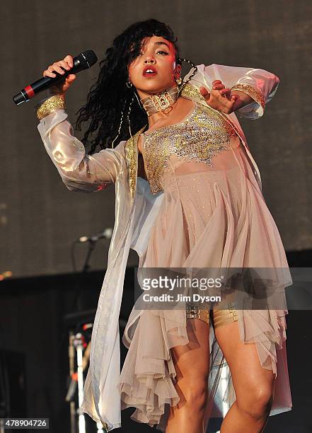 Twigs performs live on the West Holts stage during the third day of Glastonbury Festival at Worthy Farm, Pilton on June 28, 2015 in Glastonbury,...