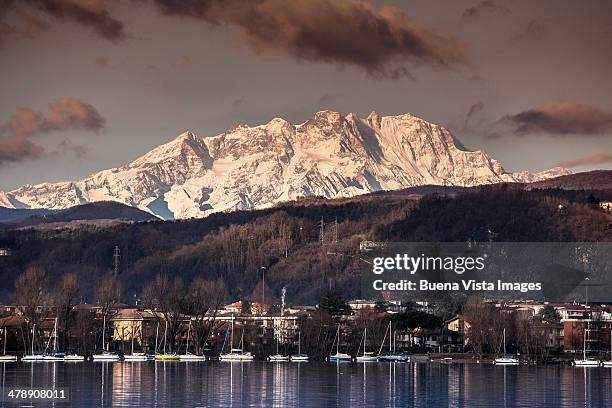 monte rosa and lake maggiore - monte rosa - fotografias e filmes do acervo