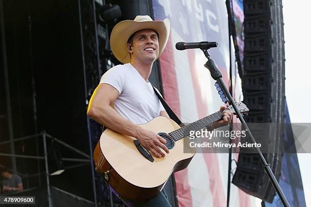 Musician Dustin Lynch performs during the 2015 FarmBorough Festival at Randall's Island on June 28, 2015 in New York City.