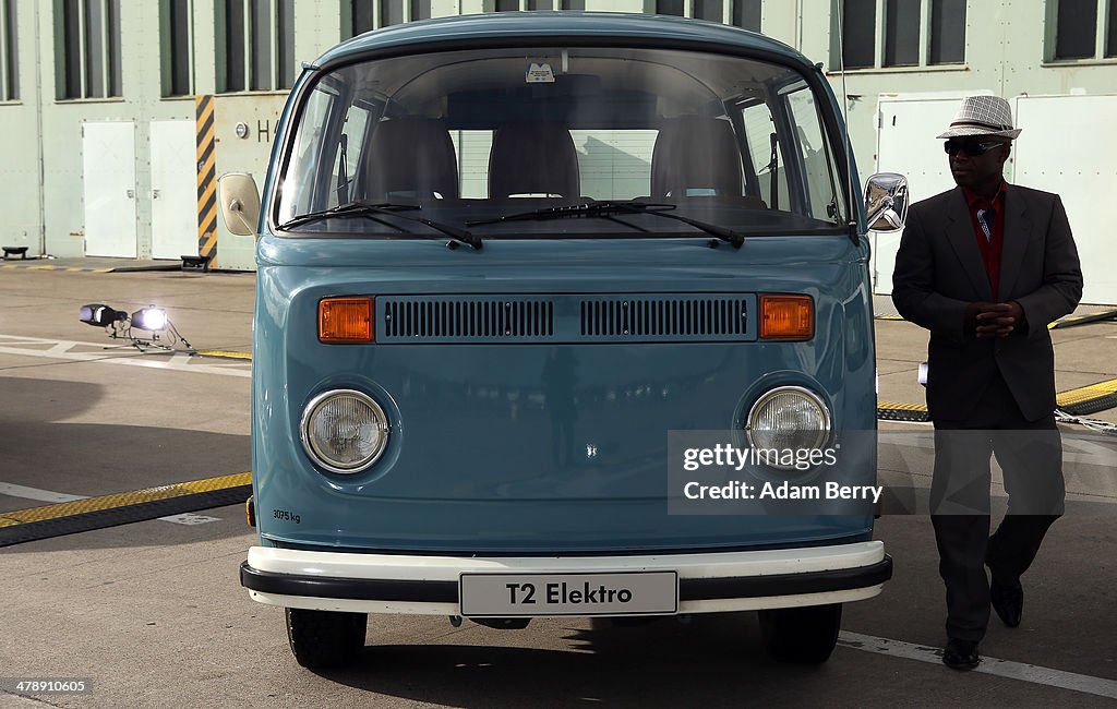 Volkswagen Promotes Its Electric Cars