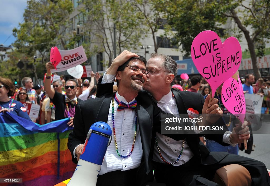 US-JUSTICE-GAY-RIGHTS-EQUALITY-COURT