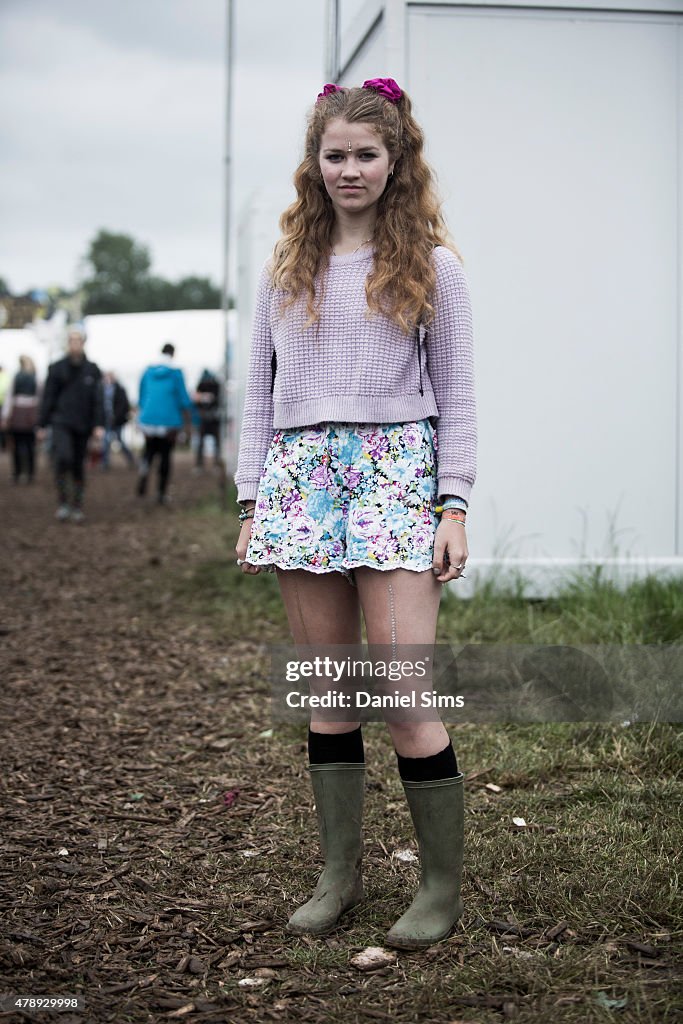 Glastonbury Festival 2015 - Street Style