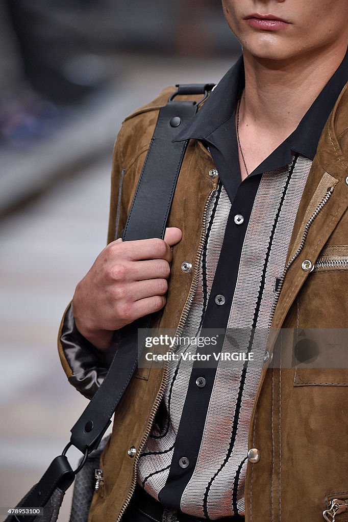 Lanvin : Runway - Paris Fashion Week - Menswear Spring/Summer 2016