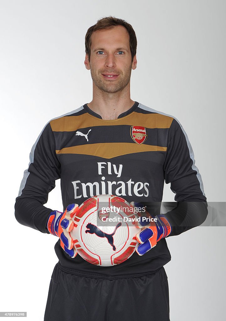 Arsenal Unveil New Signing Petr Cech