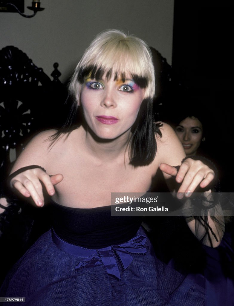 Terry Rae Nunn Terri Nunn attends Second Annual American Video Music Awards on April ...