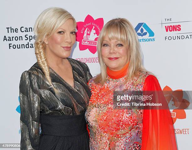 Tori Spelling and Candy Spelling attend LA's Best annual family dinner 2015 at Skirball Cultural Center on June 27, 2015 in Los Angeles, California.