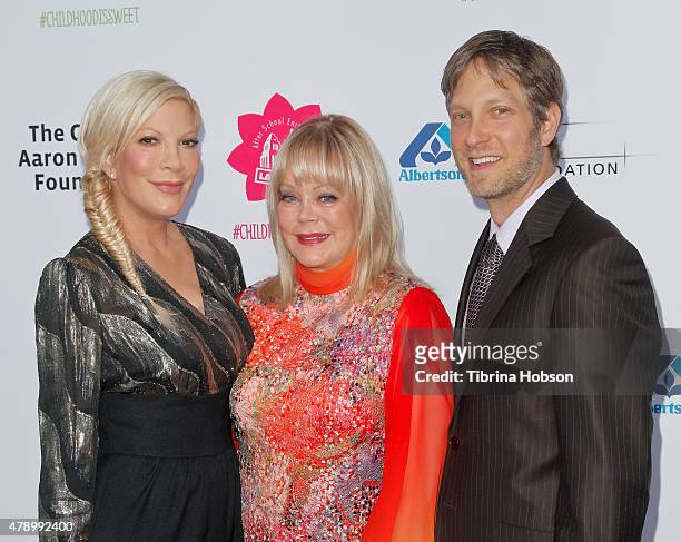 Tori Spelling, Candy Spelling and Randy Spelling attend LA's Best annual family dinner 2015 at Skirball Cultural Center on June 27, 2015 in Los...