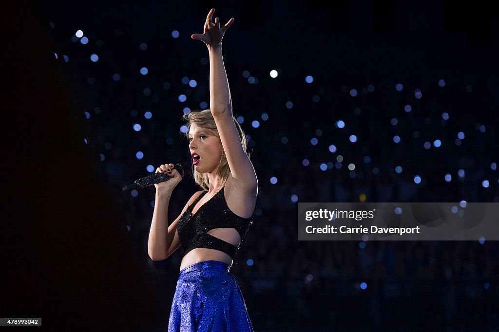 Taylor Swift The 1989 World Tour Live In Dublin - Night 1
