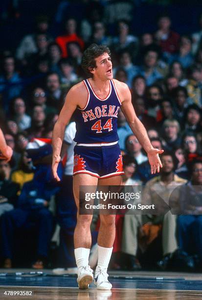 Paul Westphal of the Phoenix Suns reacts to a call against the Washington Bullets during an NBA basketball game circa 1978 at the Capital Centre in...