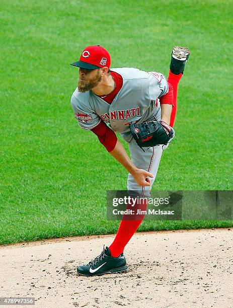 Ryan Mattheus of the Cincinnati Reds in action against the New York Mets at Citi Field on June 28, 2015 in the Flushing neighborhood of the Queens...