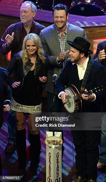 Grand Ole Opry members and friends Miranda Lambert, Diamond Rio, Member of Old Crow Medicine Show and Blake Shelton perform during the 40th...