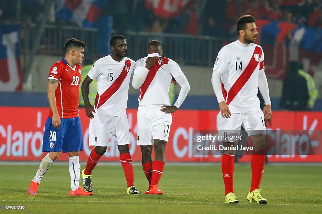 Chile v Peru: Semi Final - 2015 Copa America Chile