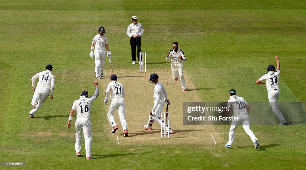 Durham v Yorkshire - LV County Championship - Division One