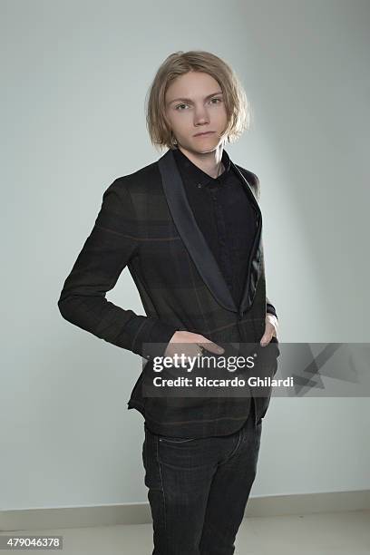 20 Ulrik Munther Stock Photos High Res Pictures And Images Getty Images 20-ulrik-munther-stock-photos-high-res-pictures-and-images-getty-images