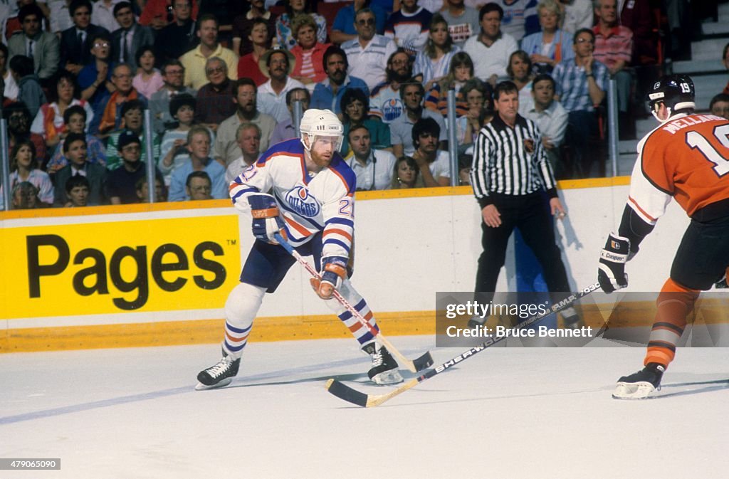 1987 Stanley Cup Finals - Game 5:  Philadelphia Flyers v Edmonton Oilers