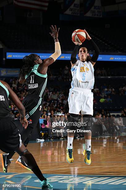 Jacki Gemelos of the Chicago Sky shoots against Essence Carson of the New York Liberty on June 30, 2015 at Allstate Arena in Rosemont, Illinois. NOTE...