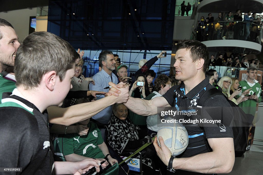 Six Nations Championship Winners Arrive In Dublin