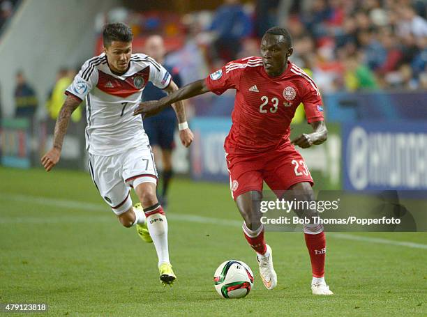 Pione Sisto of Denmark with Leonardo Bittencourt of Germany during the UEFA European Under-21 Group A match between Germany and Denmark at Eden...