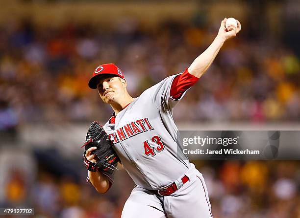 Manny Parra of the Cincinnati Reds pitches against the Pittsburgh Pirates during the game at PNC Park on June 24, 2015 in Pittsburgh, Pennsylvania.