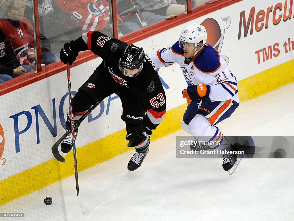 Edmonton Oilers v Carolina Hurricanes