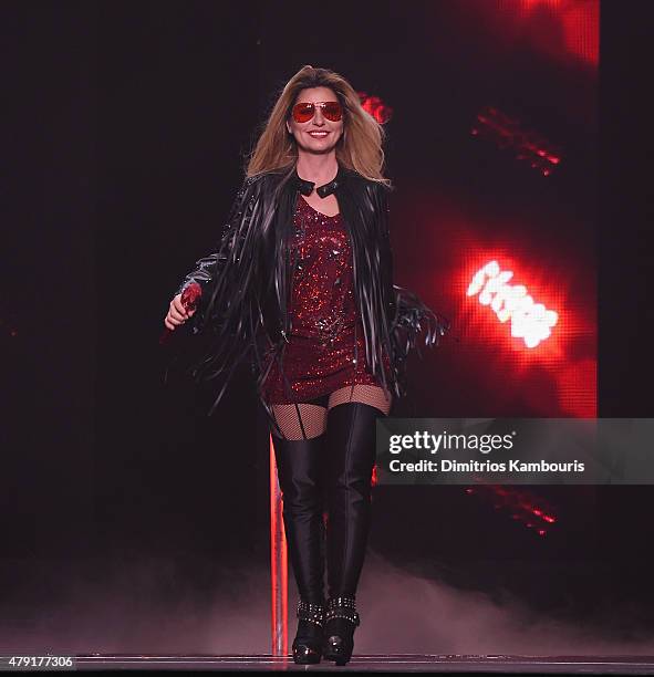 Shania Twain performs at Nassau Coliseum on July 1, 2015 in Uniondale, New York.