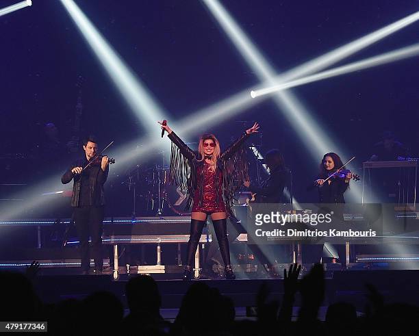 Shania Twain performs at Nassau Coliseum on July 1, 2015 in Uniondale, New York.