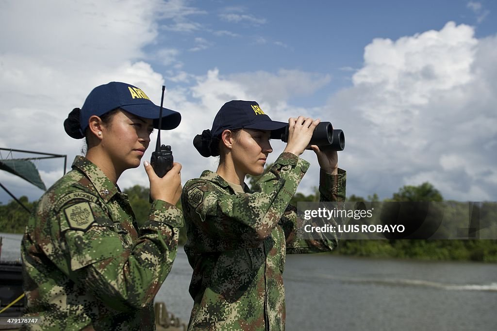 COLOMBIA-NAVY-WOMEN