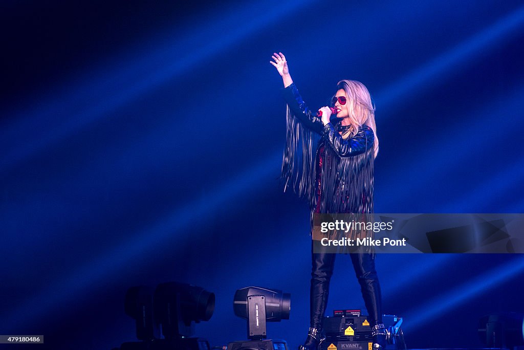 Shania Twain In Concert - Uniondale, New York