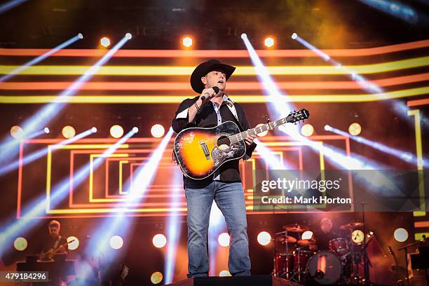Gord Bamford performs during Canada Day celebrations on Parliament Hill on July 1, 2015 in Ottawa, Canada.