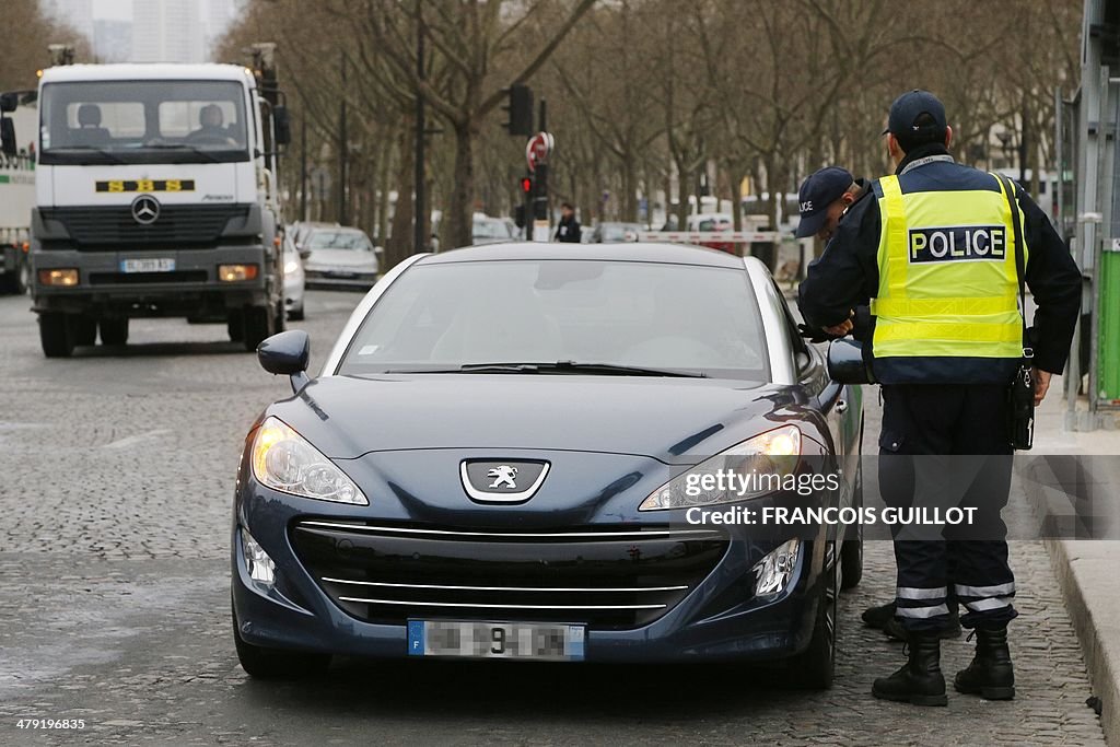 FRANCE-POLLUTION-TRANSPORT-HEALTH-POLICE