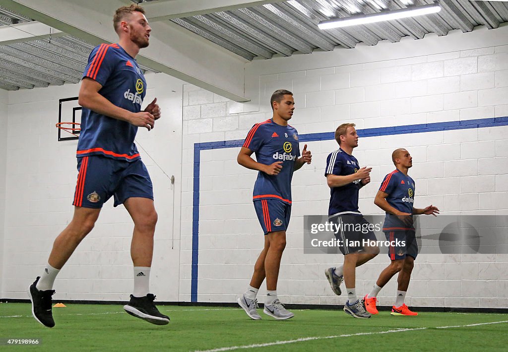 Sunderland Players Return To Training
