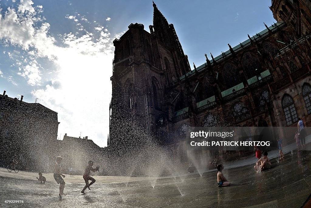 FRANCE-WEATHER-CLIMATE-HEATWAVE